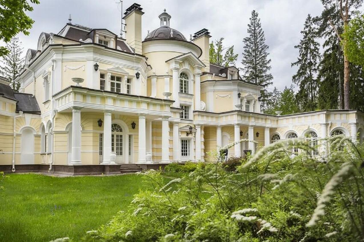 Дома в классическом стиле